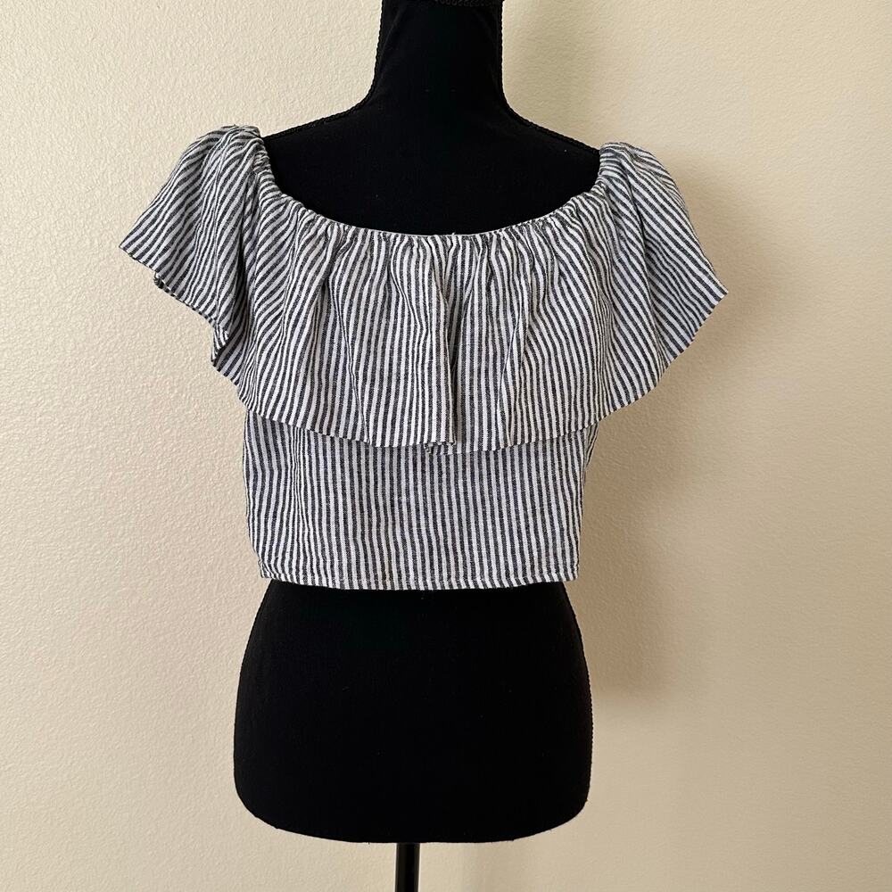 A New Day Blue &W hite Linen Blend Stripped Crop Top Size L NWT